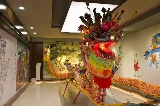 浙江紹興素稱(chēng)“沒(méi)有圍墻的博物館”