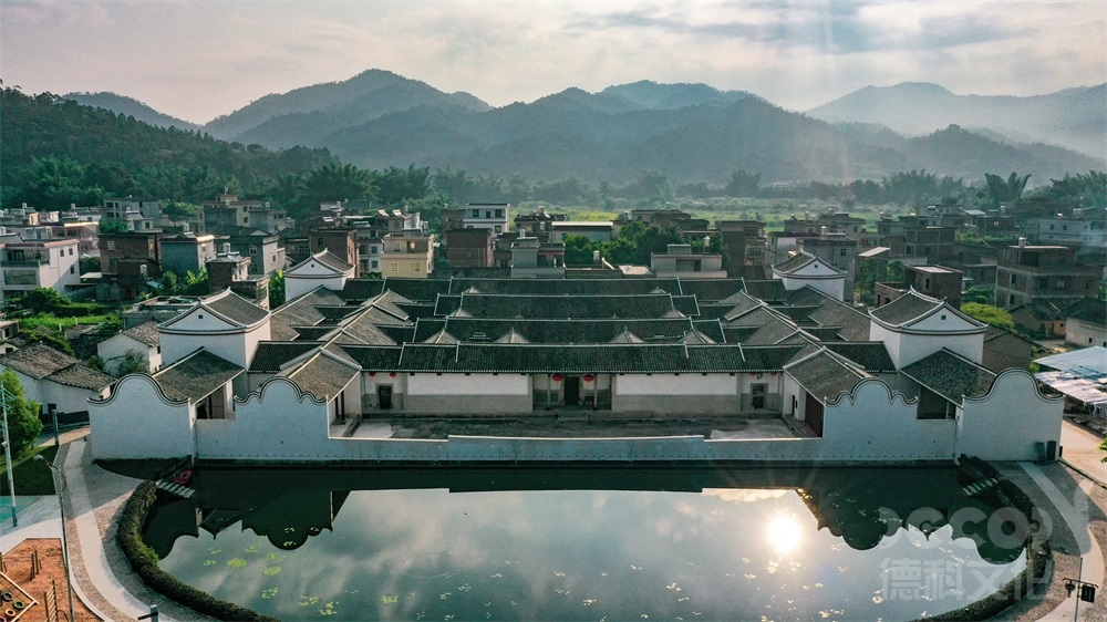 如何在展館裝修中運(yùn)用復(fù)古藝術(shù)品進(jìn)行裝飾？